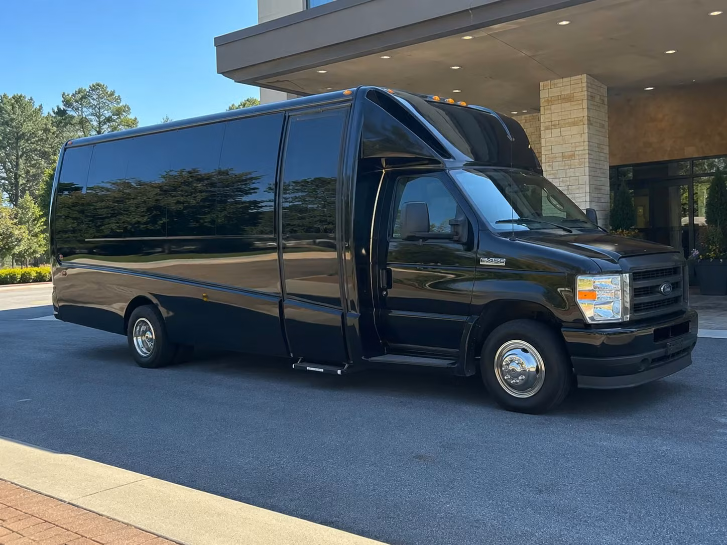 20 passenger minibus