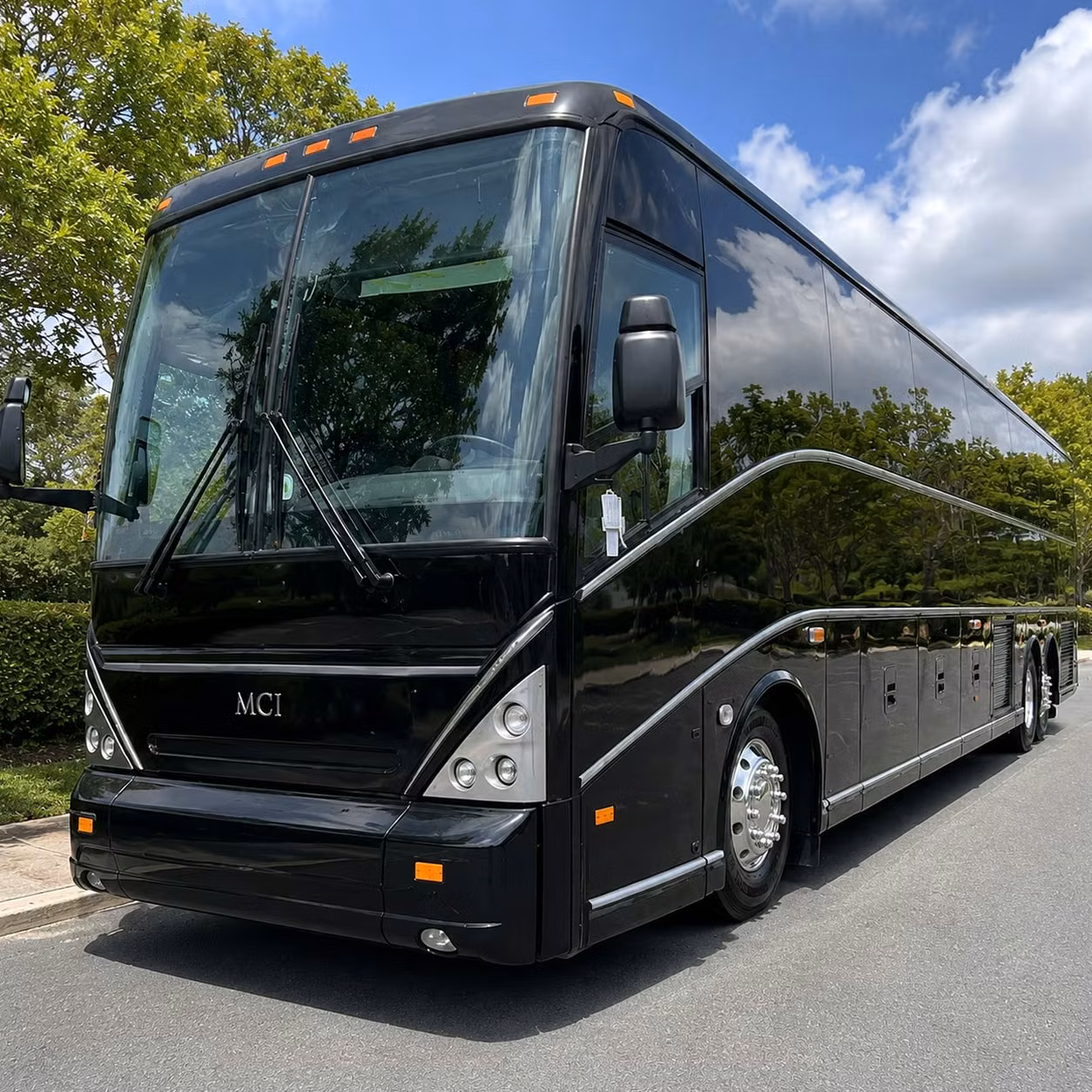 employee shuttle bus services for redding businesses and corporate campuses