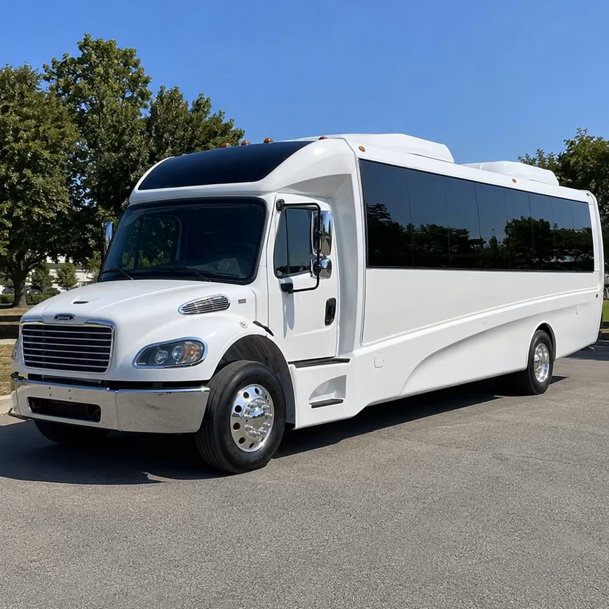 redding 28 passenger minibus rental